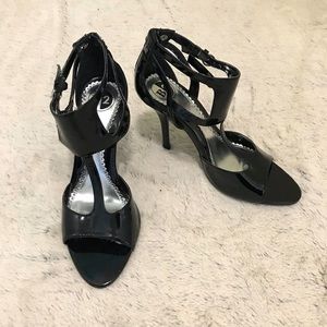 Blk patent B2 open toe heels